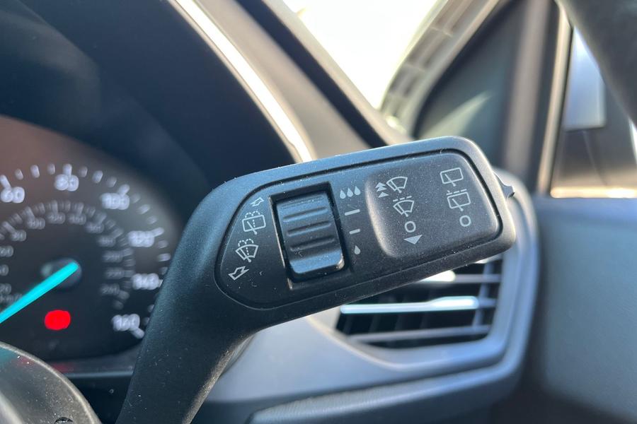 Ford FOCUS Photo autoimg-7d7db48d6129e93f64dd9b3da530bfa8a9c727d5.jpg