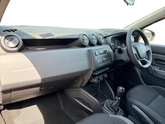DACIA Duster Photo 2