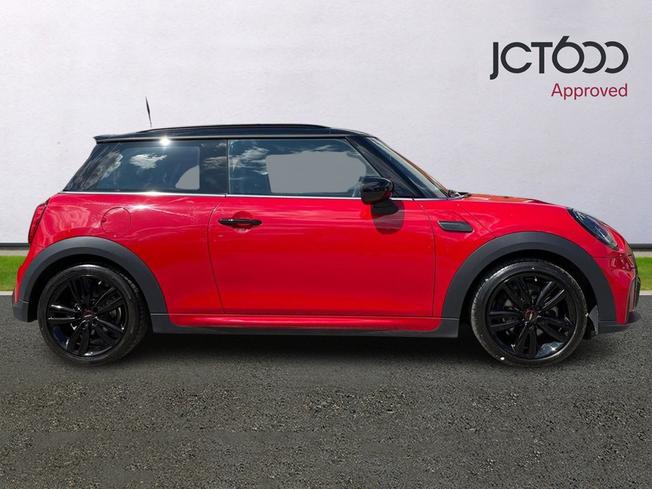 MINI Hatch Photo 4
