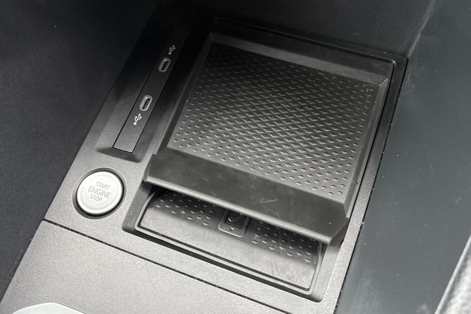 Ford TRANSIT CONNECT Photo 35
