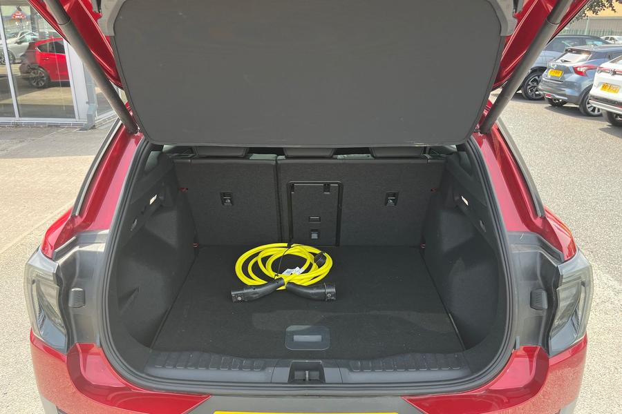 Ford Explorer Photo autoimg-7d8d3766ae72fdfc6fc45ef7abd3a3e7d33ad875.jpg