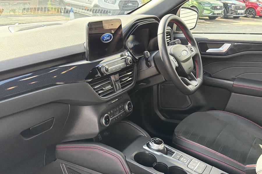 Ford KUGA Photo autoimg-7d8edae7f0f473e15bb06f870059d6443d71037b.jpg