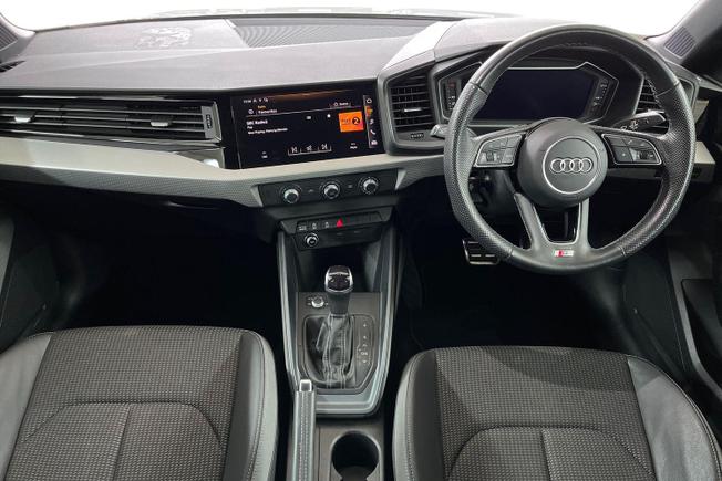 Audi A1 Photo 10