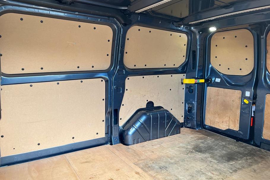 Used Ford TRANSIT CUSTOM KSZ4478 4