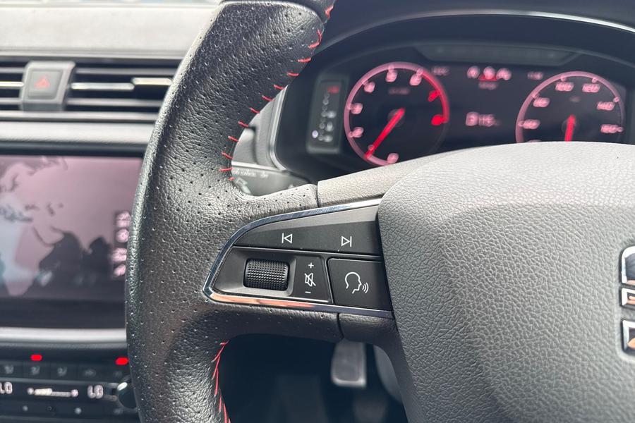 SEAT ARONA Photo autoimg-7d96c045128c89f1acab6eafacf8a03f0a4a77fe.jpg