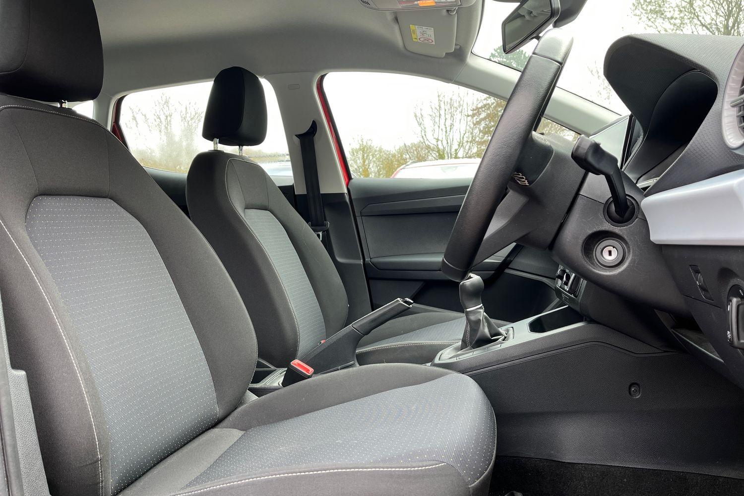 SEAT Ibiza Photo 16