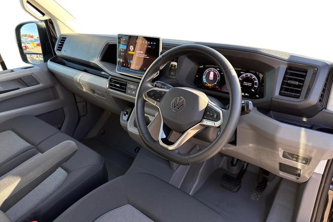VOLKSWAGEN Crafter Photo 10