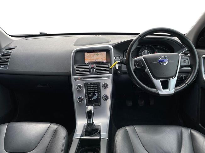 VOLVO XC60 Photo 10