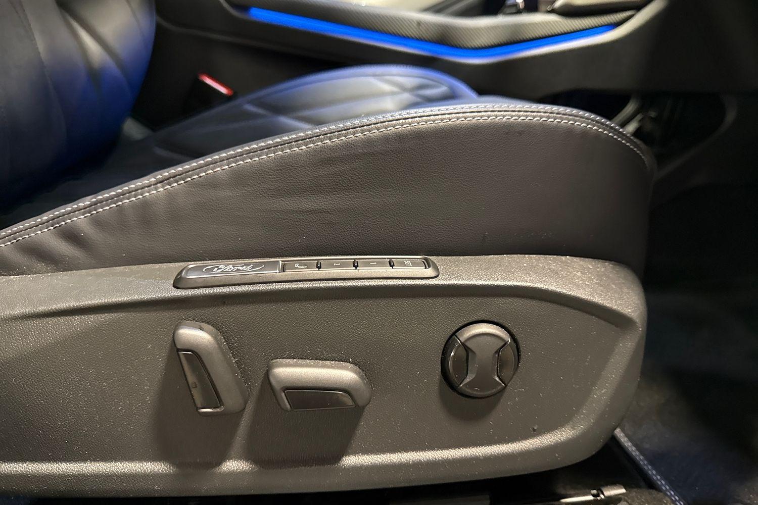 Ford Explorer Photo 25