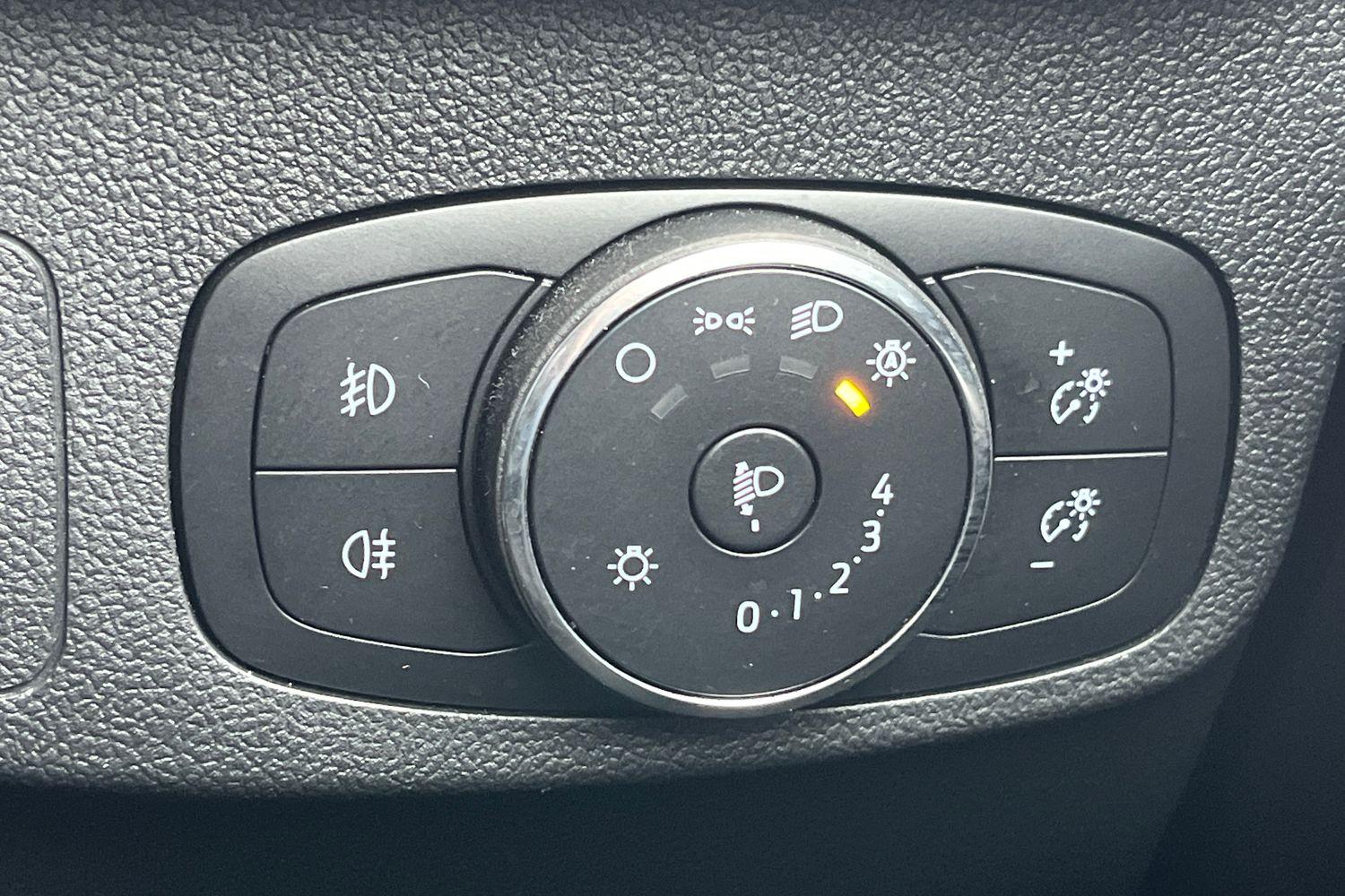 Ford FOCUS Photo 33