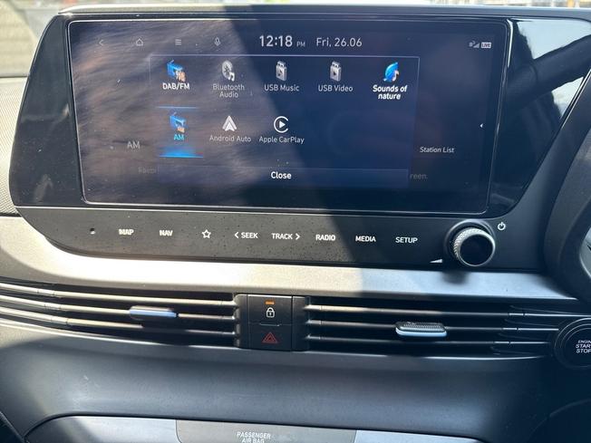 HYUNDAI i20 Photo 31