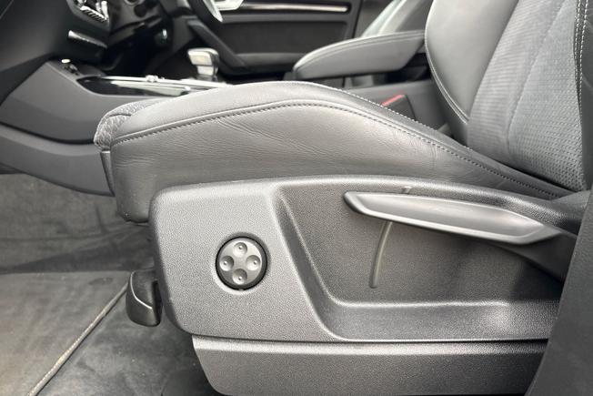 AUDI Q5 Photo 22