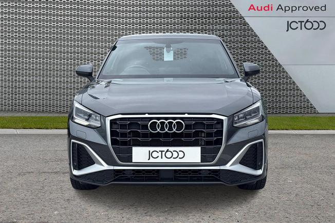 AUDI Q2 Photo 8