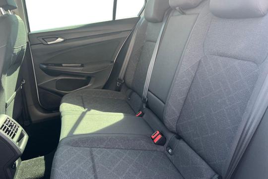 Volkswagen Golf Photo autoimg-7daf6dea68bb63528c50c7d4e29177e2d57efc0e.jpg