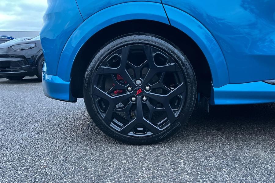 Ford PUMA Photo autoimg-7db0d5c81f0d77364dff4f085df7be4760ba6edf.jpg