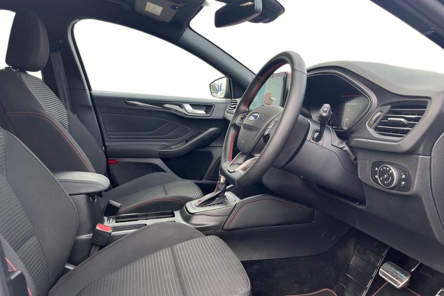 Ford FOCUS Photo autoimg-7db4476af5aef4334f17e93af724a3b8b51977de.jpg