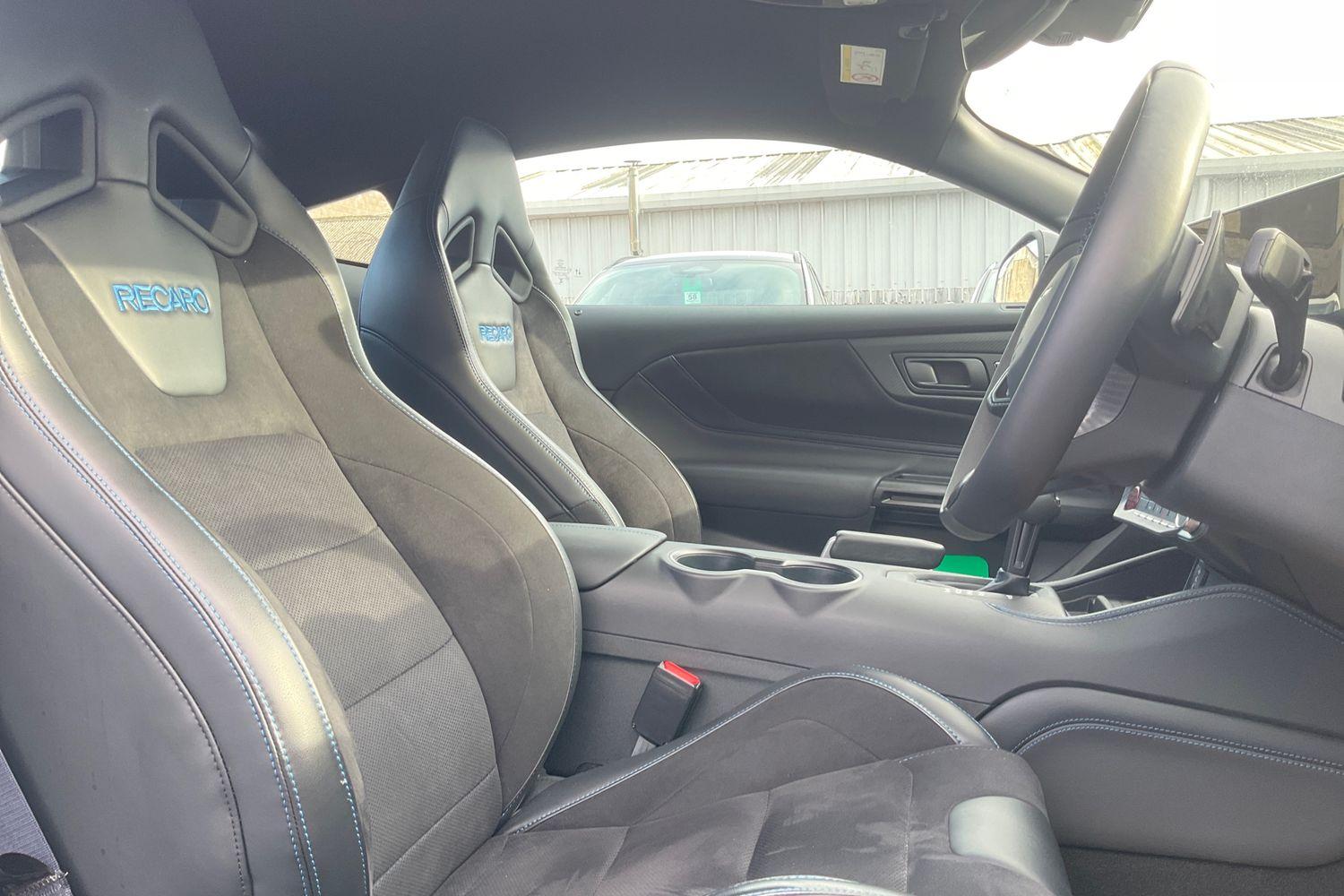 Ford MUSTANG Photo 16