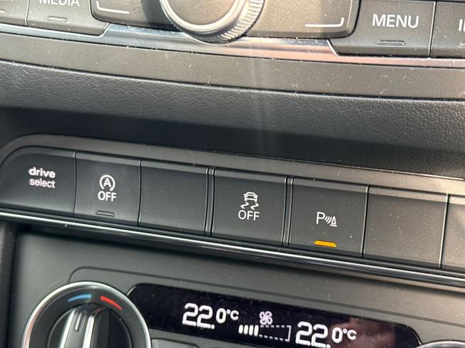AUDI Q3 Photo 29