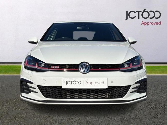VOLKSWAGEN Golf Photo 8