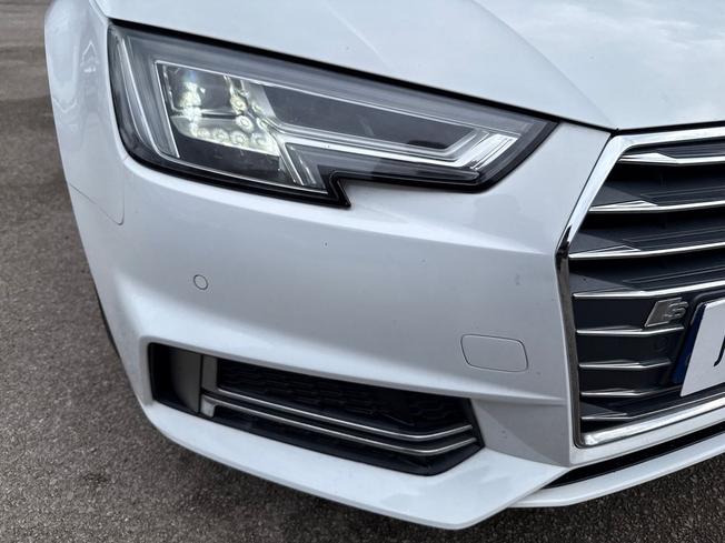 Audi A4 Photo 32