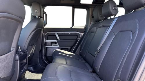 Land Rover Defender Photo autoimg-7dc28723f93f0a528e8abb0b2e870932712a4598.jpg
