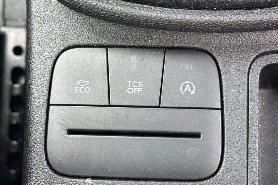 Ford FIESTA Photo autoimg-7dc93019dd742b66d2ba766fa4b1953da2f99503.jpg