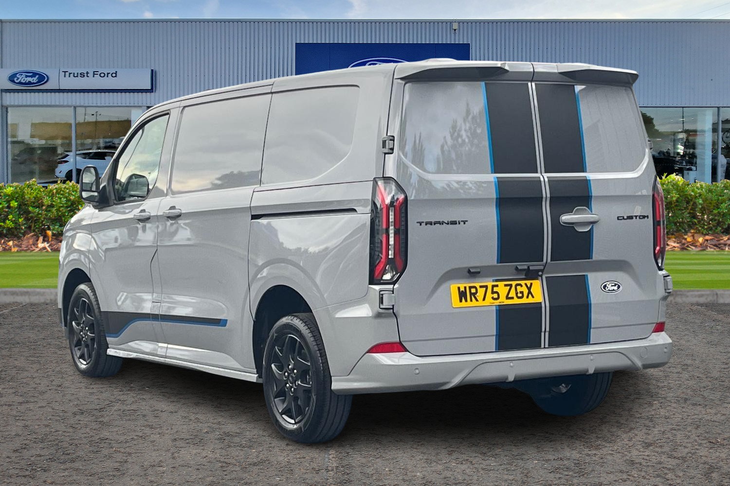 Ford TRANSIT CUSTOM Photo 1