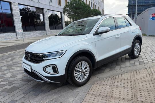 Volkswagen T-roc Photo autoimg-7dcaf678a33796e8d6f80e32883e04ce2769ce55.jpg