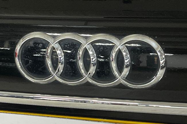 Audi A4 Avant Photo 35