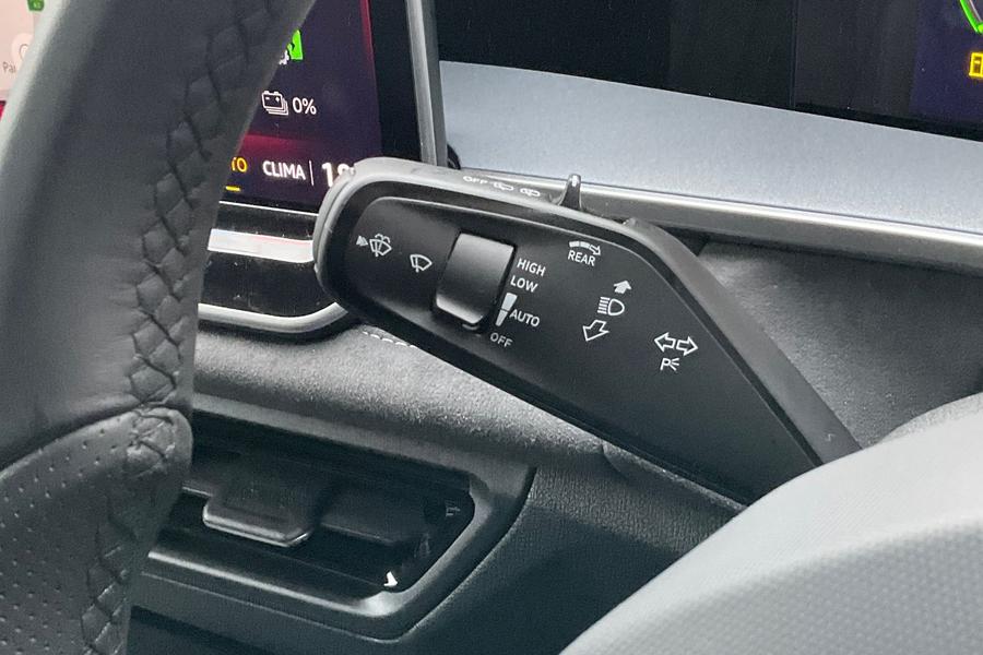 Volkswagen TAYRON Photo autoimg-7dcb76d8230114916a2a25175e9eabab8a263dd0.jpg