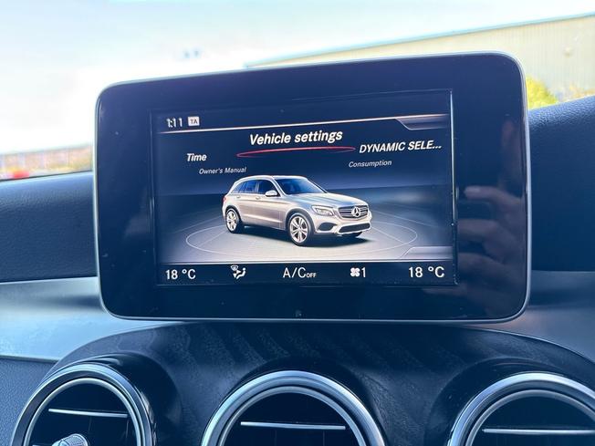 MERCEDES-BENZ Glc Photo 38