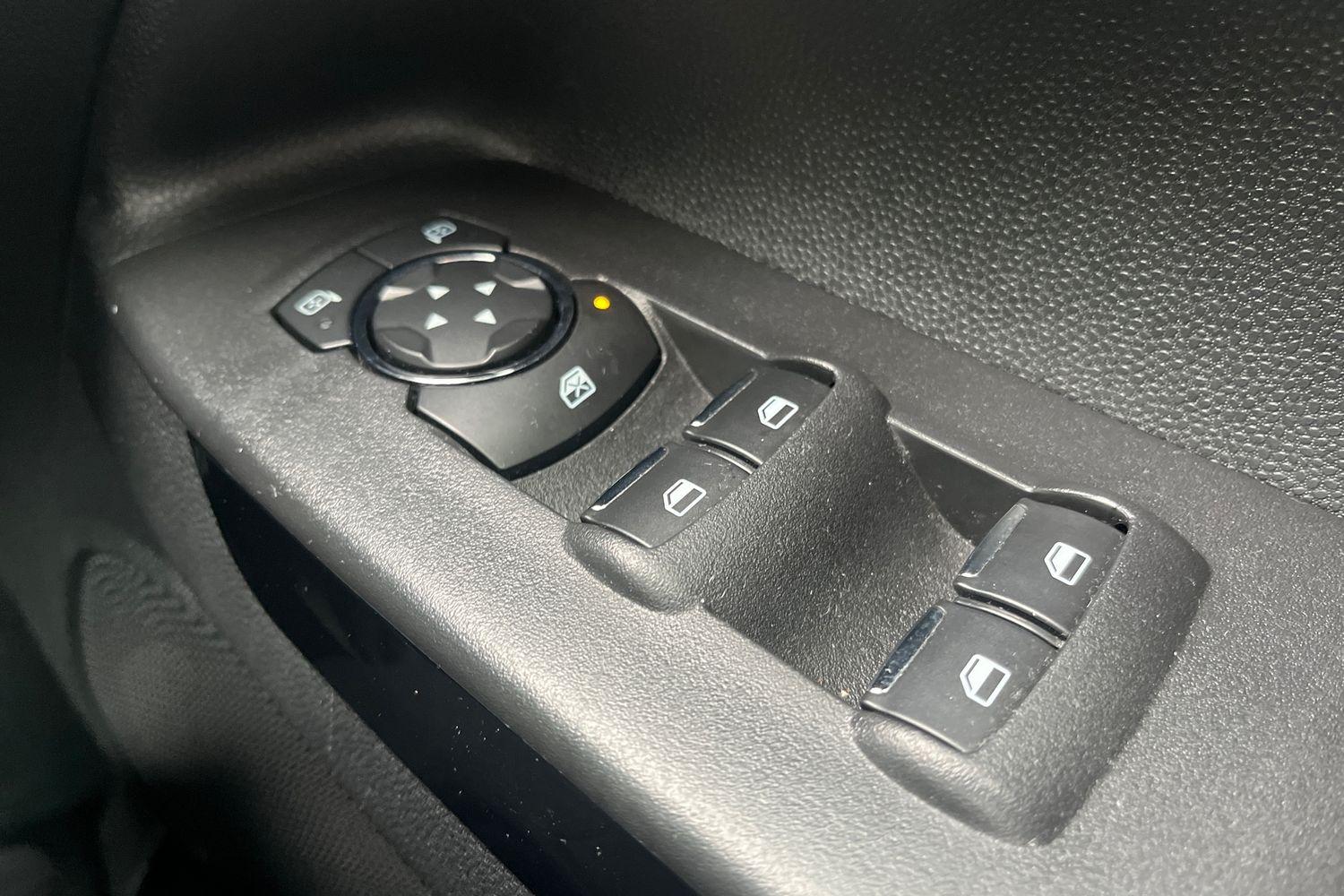 Ford ECOSPORT Photo 15