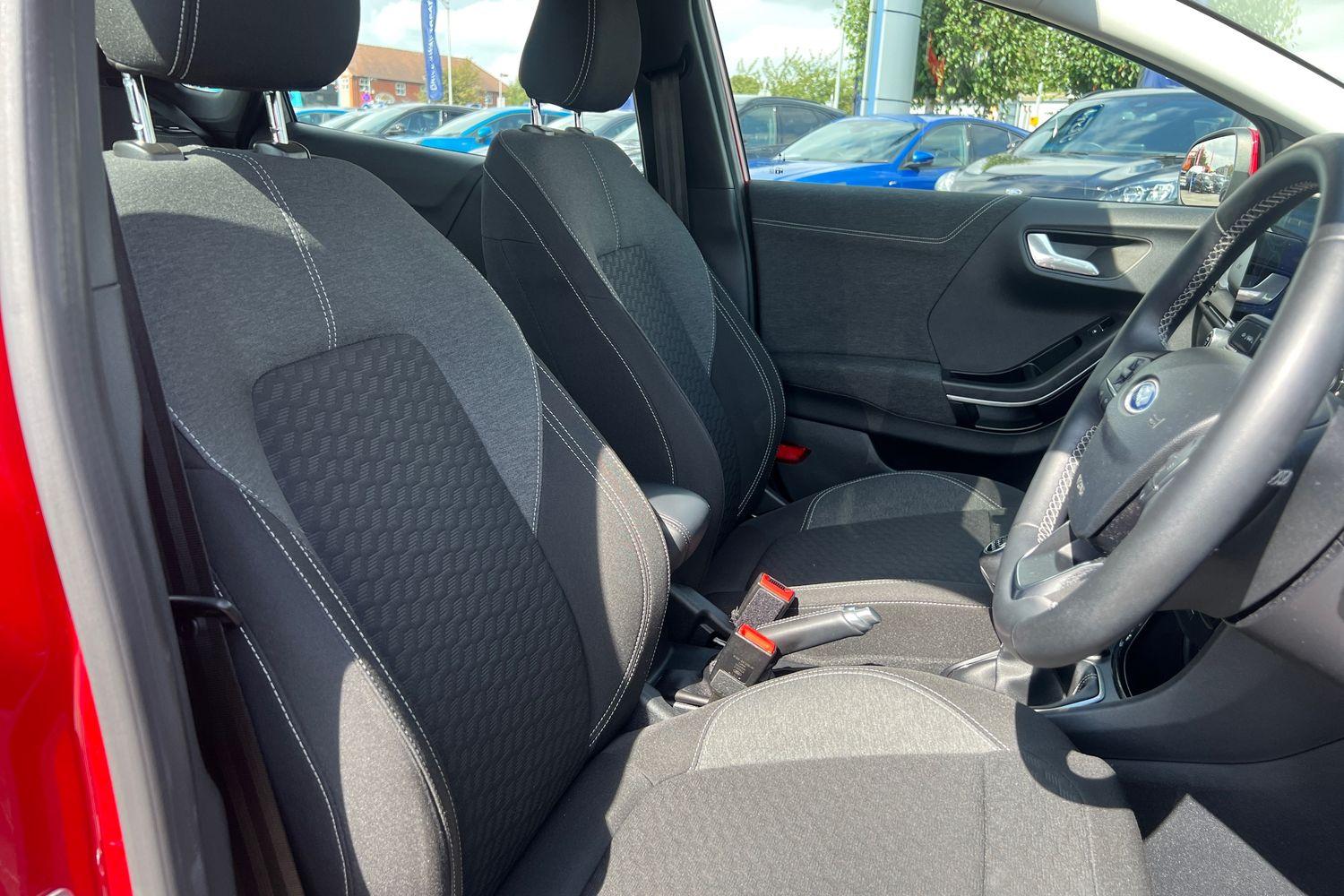 Ford Puma Photo 16