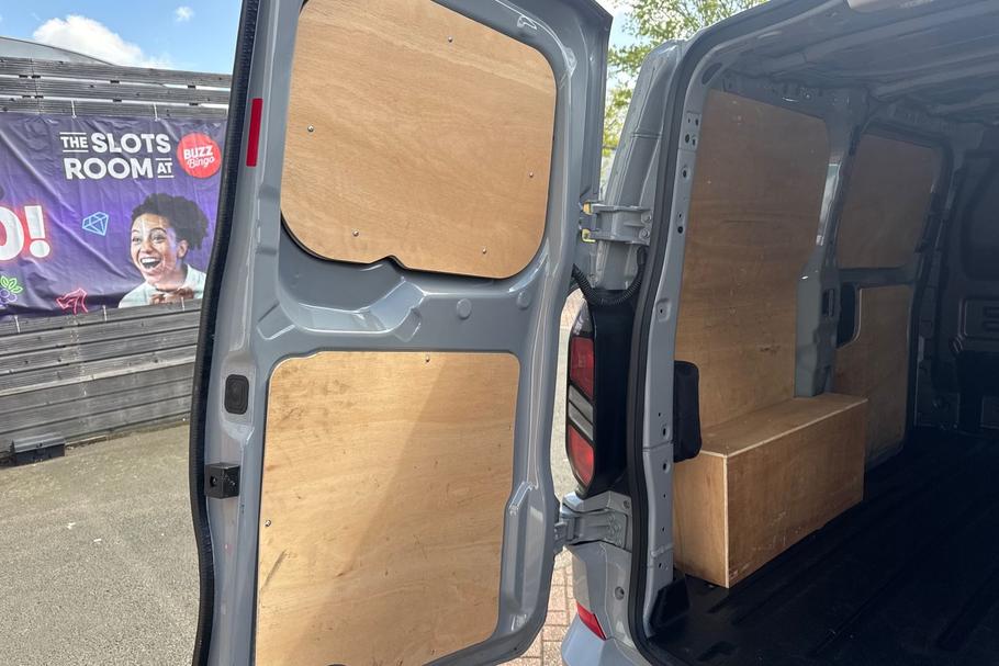 Used FORD TRANSIT CUSTOM WN75AUK 17