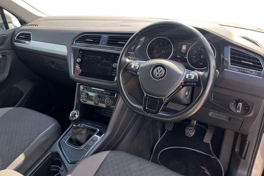 Volkswagen TIGUAN Photo autoimg-7dd95804db5654326e9a51037cd0f831743722c6.jpg