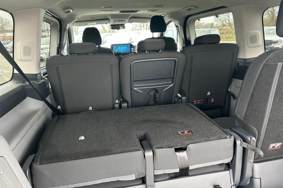 Used FORD TOURNEO CUSTOM YM25LNU 28