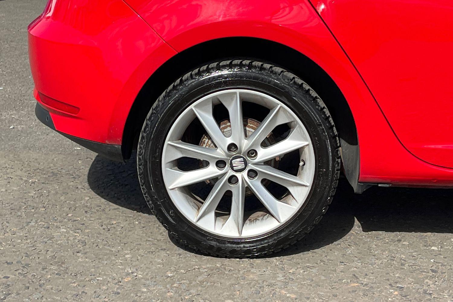 SEAT IBIZA Photo 7