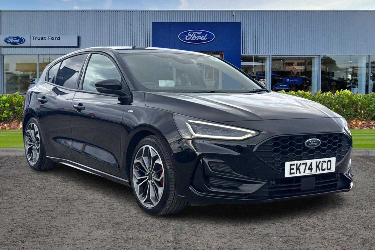 Ford FOCUS Photo 0
