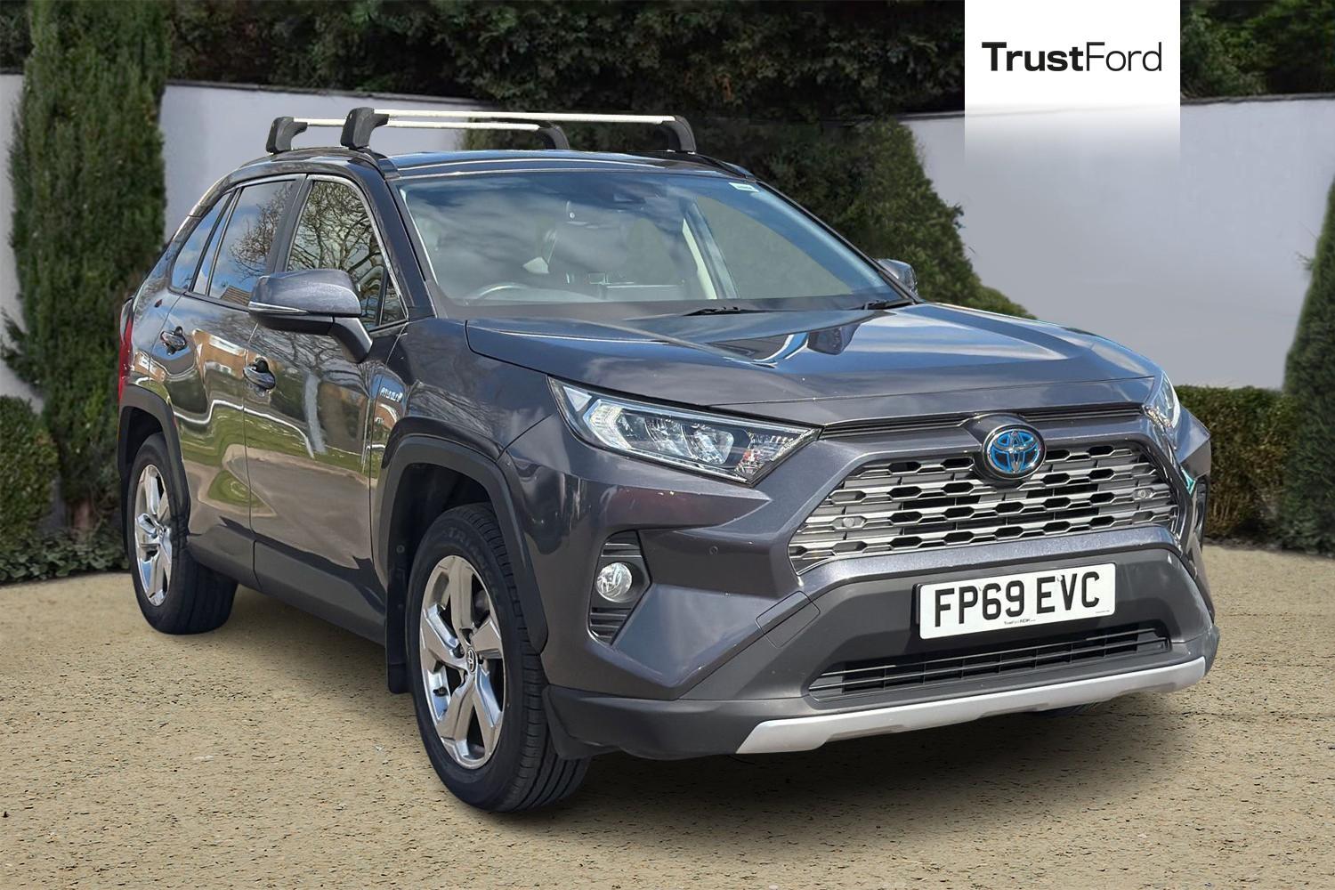 Toyota RAV4 Photo 0