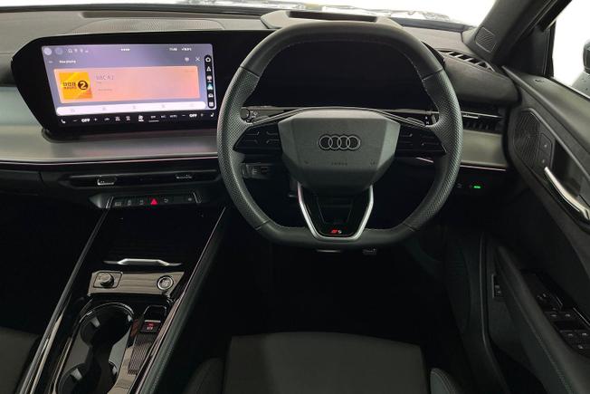 Audi Q3 Photo 11