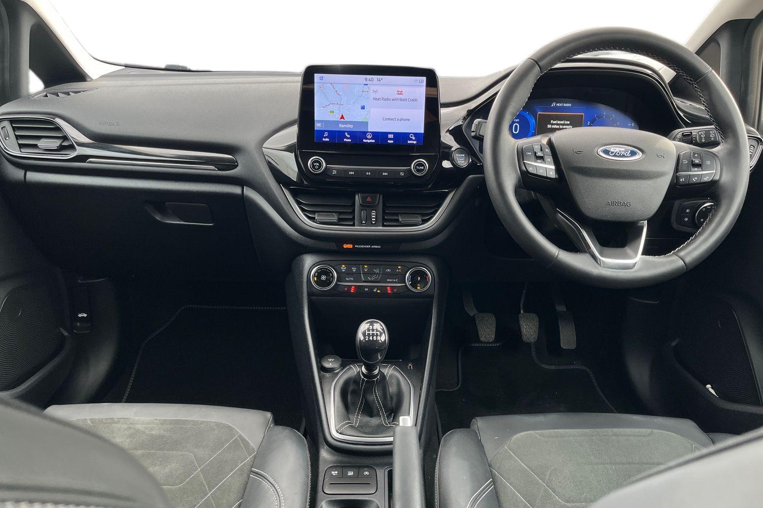 Ford Fiesta Photo 9