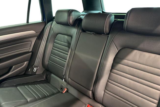 VOLKSWAGEN Passat Photo 9