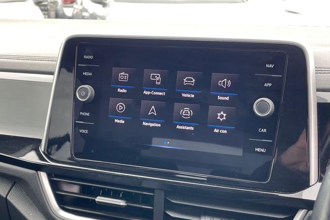 VOLKSWAGEN T-Roc Photo 45