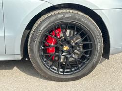 PORSCHE Macan Photo 5
