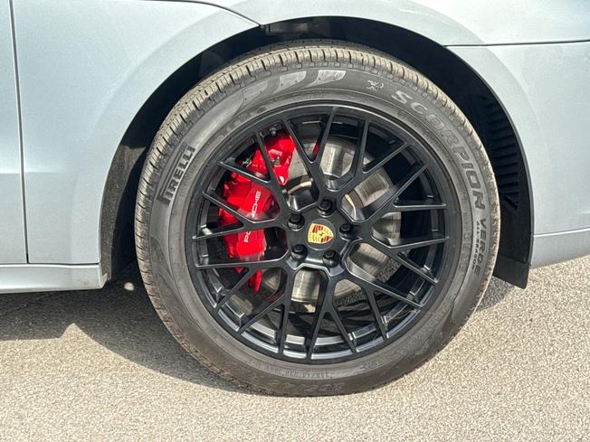 PORSCHE Macan Photo 5