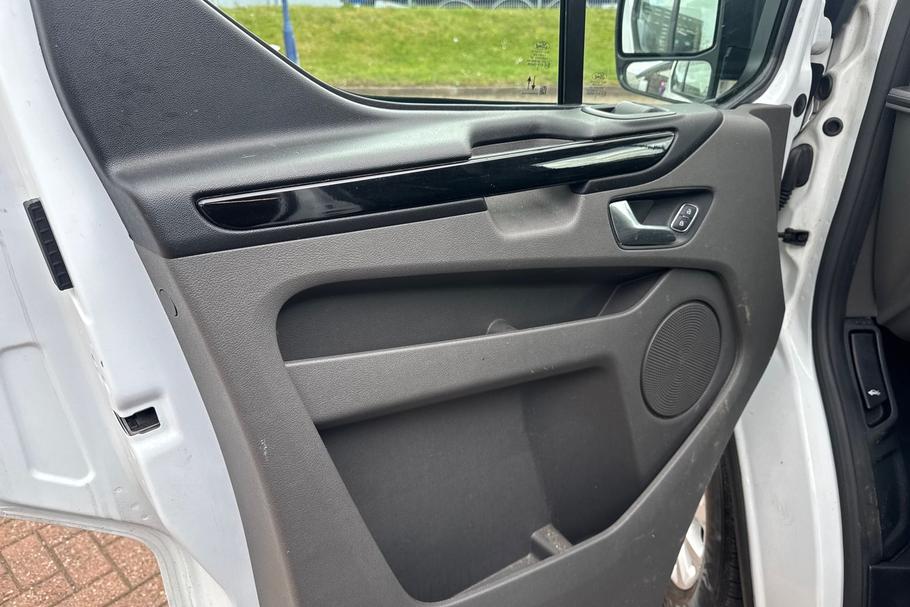 Used FORD TRANSIT CUSTOM BD23KVO 16