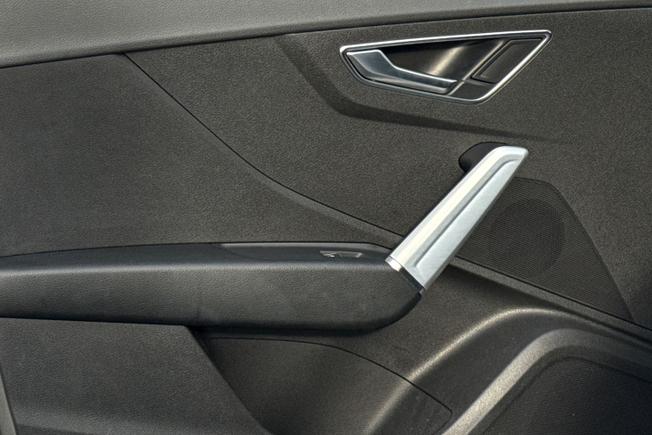 AUDI Q2 Photo 46
