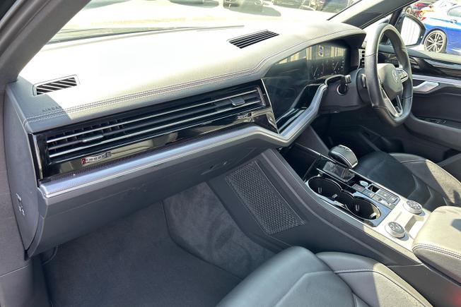 VOLKSWAGEN Touareg Photo 44