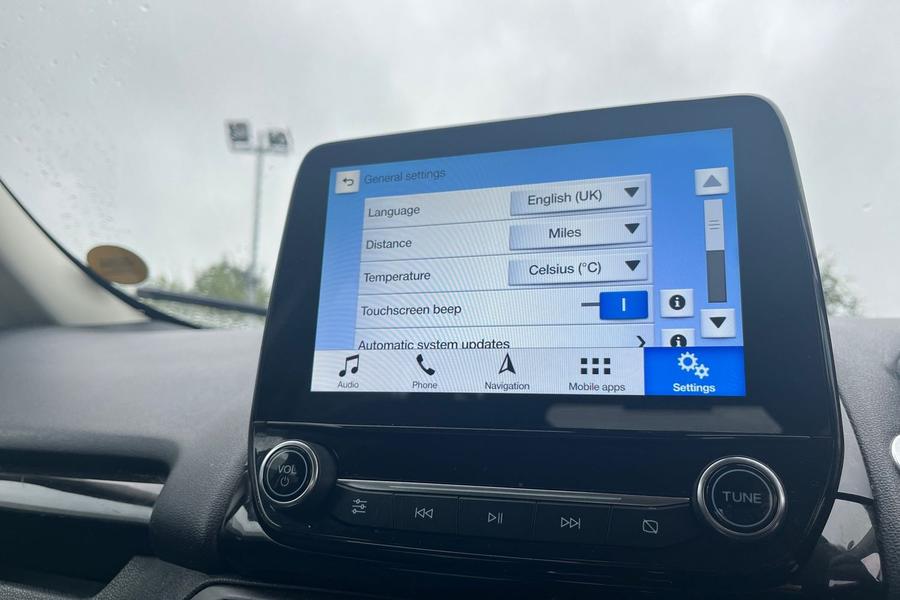 Ford ECOSPORT Photo autoimg-7dfeab51b83996b280876e2df68a76d8b1ce05cc.jpg