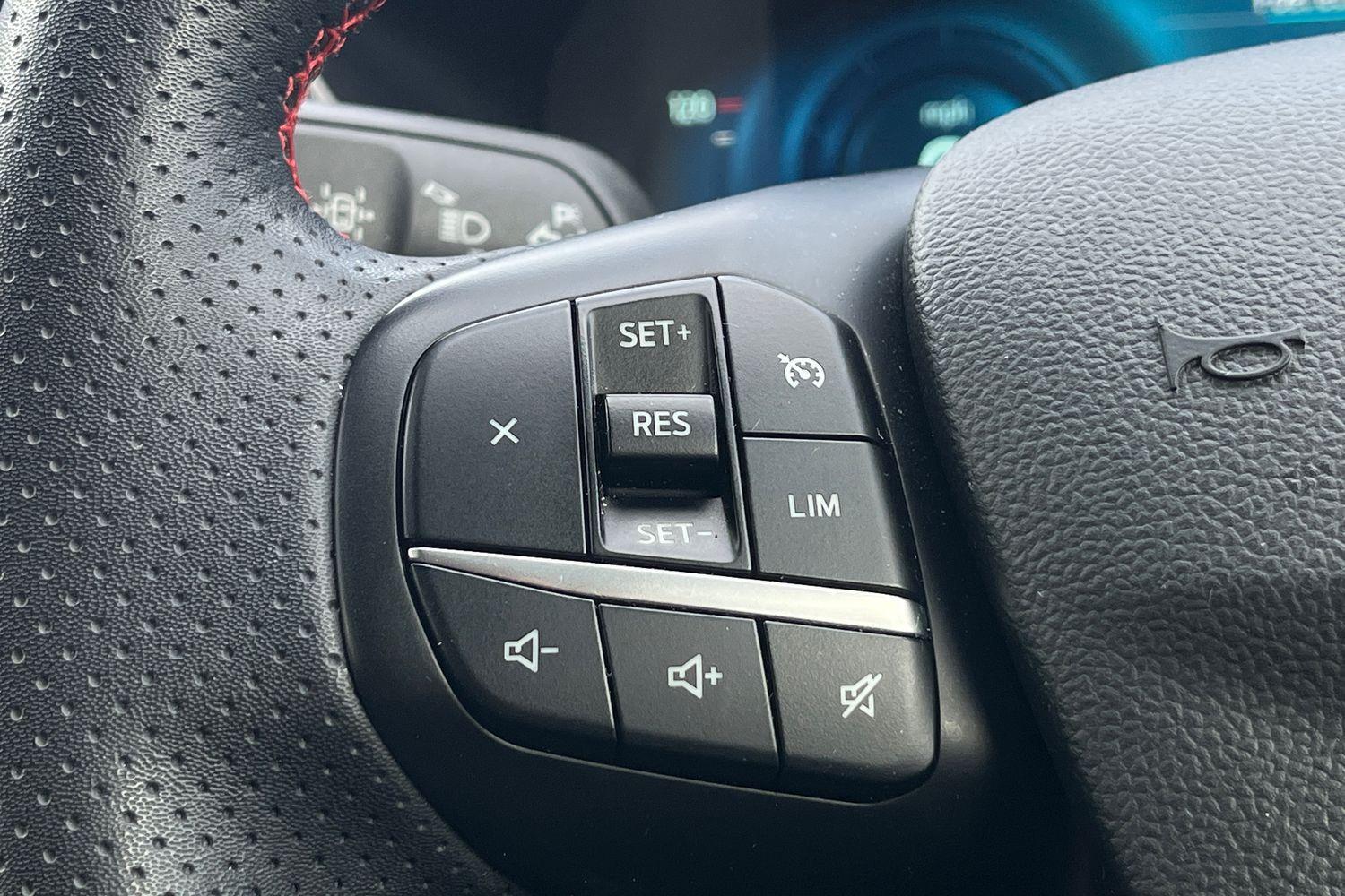 Ford Kuga Photo 34